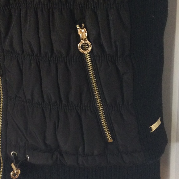 Calvin Klein Puffer Vest - Picture 9 of 11